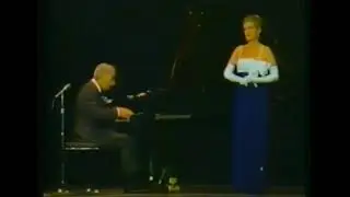 Germano Mosconi Pianista + Soprano - Piano Introduction Lyric Opera