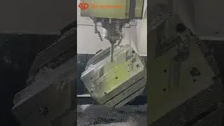 Precision five-axis machining of large parts