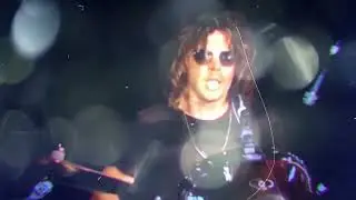 Simon Chainsaw - Half (Hard Rock)