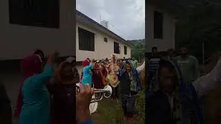 Pahari Himachali Marrige #video #viralvideo #viral #rain #marriage #band #bandbaja bandbaja