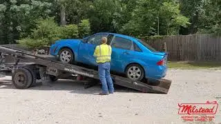 Why to Choose a Flatbed Tow Truck