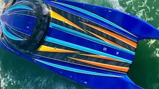 AGGRESSIVE COLORS | Remarkable Skater Cat Powerboat / Speedboat | Biscayne bay