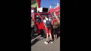 Heurts entre manifestants et personnels du cirque à Saint-Nazaire