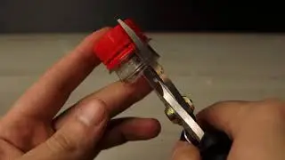 CUTSTUFF  |  Разрезаю пластиковую пробку от Кока-Колы  | Coca-Cola Plastic Bottle Cork