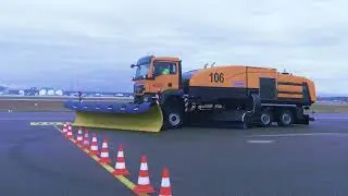 Schmidt CJS-DI | Compact Jet Sweeper with De-Icer for Airports
