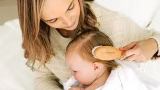 KeaBabies Baby Hairbrush Set: Gentle Care for Your Little One's Locks!