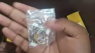 Speedybee F405 V4 stuck.Quick unboxing.