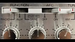 Stopmotion sequence of a fantastic looking retro ghetto blaster - Disco House Music