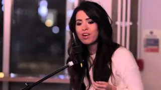Carra - Chains (live)
