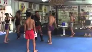 Vince Soberano (Kaewsamrit Gym). Training.