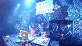 Dj's Bar&eacute; e MouChoque - Eu Amo Baile Funk com Nandinho e Nego Bam (Circo Voador 23-12-2016)