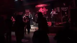 Mason James w/Bobby Mackey & His Best Damn Band - Folsom Prison Blues