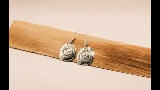 Engraving Mini Salmon Egg Earrings