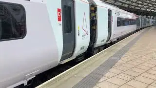 Avanti West Coast (class 807) leaving Liverpool Lime Street 