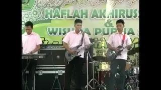 Anak SMA Main Dangdut cek sound ( HITAM DUNIAMU PUTIH CINTAKU )