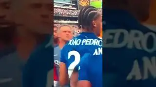 Luis Enrique agrede a Joao Pedro