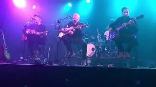 Ride ♪Tongue Tied (acoustic) @Trinity Centre, Bristol 2 Dec 2018
