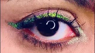 holographic eyeliner using swiss beauty 