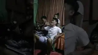bondingan nilang mag tyuhin at mag pipinsan..saya nilang tignan