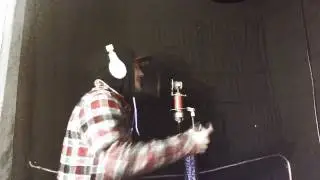 White Kid Kills It!! Freestyles Over a Biggie Smalls Beat