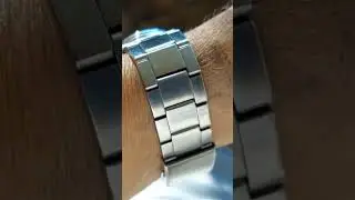 SEIKO 7T94-OBHO CHRONOGRAPH WRISTWATCH .