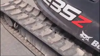 MINI ESCAVADEIRA BOBCAT E35Z SEMI NOVA ANO 2022