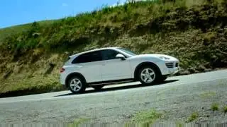 Porsche Cayenne 2012 Commercial ITA video 2