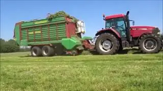 Inkuilen | Grass silage | Case MX 135 | Case MX 110 | Strautmann | Case Cs 90 pro