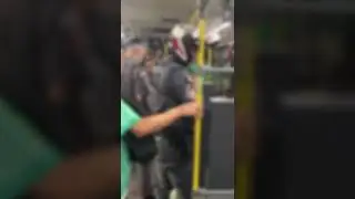 Briga em &ocirc;nibus intermunicipal termina em esfaqueamento em Praia Grande