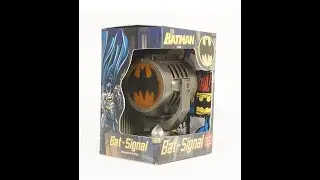 Unboxing and Review: Batman Metal Die-Cast Bat-Signal