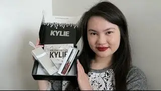 Kylie Cosmetics Holiday Edition 2016 Lip Kit Merry Review & Swatches | Tracey Studio