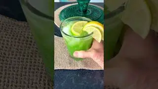 Sparkling Pineapple-Lime Punch 🍍🍋&zwj;🟩🍋#punch