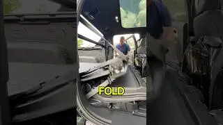 How To Open The Chevrolet Silverado EV&rsquo;s Midgate #shorts #chevrolet #pickup #electric