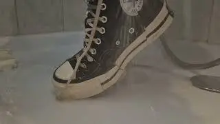 Cleaning messy converse / wet converse