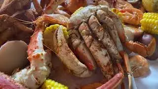 Exploring Crab Pot Restaurant Seattle