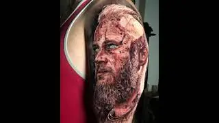 Ragnar tattoo ( travis fimmel )
