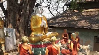 Гора Попа - самая почитаемая в Мьянме обитель духов (натов)