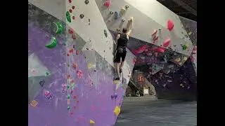 Quick Bouldering Problem at Ascend