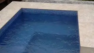 Piscina cu mozaic vitroceramic