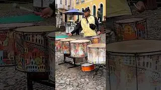 Timbaleiro de Olodum na Bahia (well_95arte)