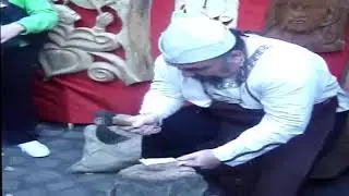 An art with knife