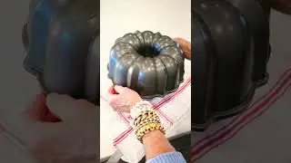Applesauce Bundt Cake #food #recipe