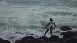 Burleigh surf - caught inside