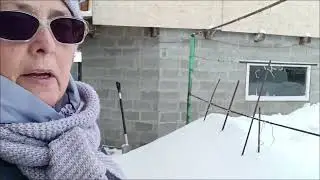 30 января 2026 г. Намело сугробы. Убрала снег, устала. Сумерничаем с Мусяной. Что я натворила!!! 