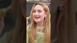 Background ?! | Alex Consani Chicken Shop Date
