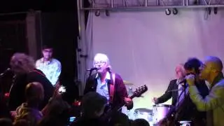 Mike Mills & Friends - (Don't Go Back To) Rockville & Superman - Todos Santos Music Festival