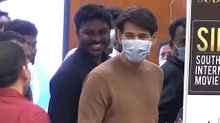 Mahesh Babu Making Fun With Media @ SIIMA 2021 Awards Red Carpet Event