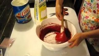 How To Color Fondant Red ~ Fondant Powders