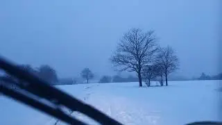 Driving a snowy greenlane in Derbyshire (pt2)