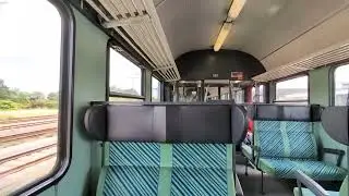 Innenraum Regionalbahn in Essen mit n-Wagen, Linie RE11 (Ersatzzug)